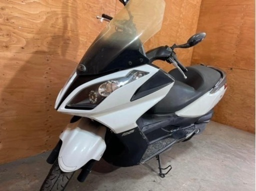 ☆お支払い総額4.8万円☆ キムコ ダウンタウン125i 車格大きい小型！カッコイイ！！ 4スト！ 通勤通学に！ゆったり通勤！ 関東圏内即日配送可能です！