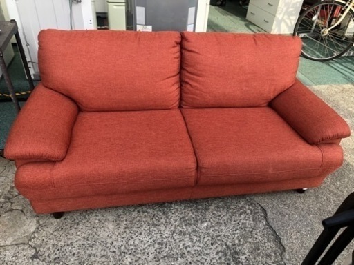 【リサイクルサービス八光　田上店　配達・設置OK】ニトリ　3人用布張りソファ(キャッツ1　レッド)
