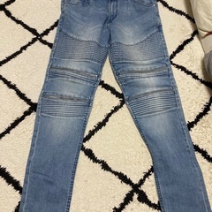 バイカーパンツ