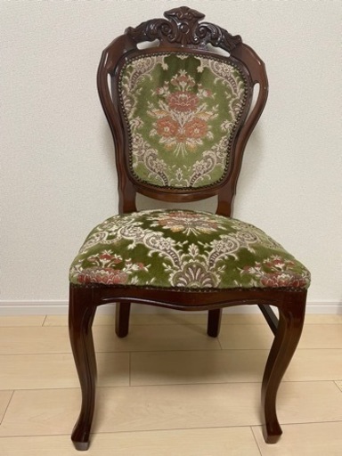 アンティークダイニングチェア　猫足、彫刻