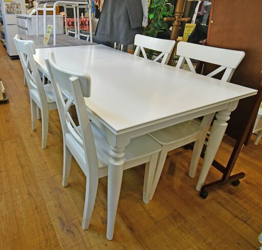 ●白好き♡●拡張式ダイニング５点セット●テーブルとチェア４脚のセットです(*'ω'*)