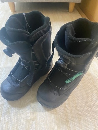 スノーボードブーツ値下げします