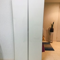 IKEA イケヤ　BILLY ビリー 本棚,  扉付き　