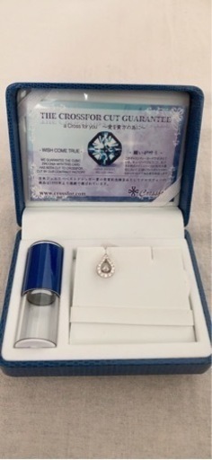 the crossfor cut guarantee ピアス