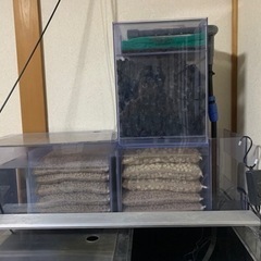 アクリル水槽　横90cm 奥行60cm 高さ45cm 特注上部フィルター　そのセット　引き取り限定の画像