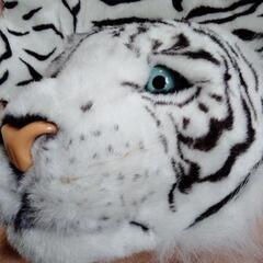 新品　ホワイトタイガー　リアルフェイス　ラグの画像