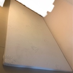決まりそうなので一旦お問い合わせを見合わせております。セミダブル...