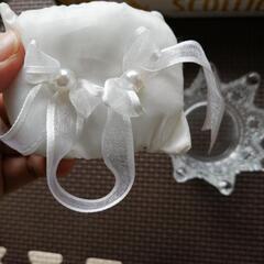 リングピロー　王冠小物入れの画像