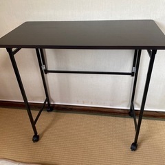 ニトリのデスク（取り引き中）