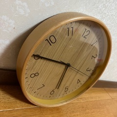 木 時計の画像
