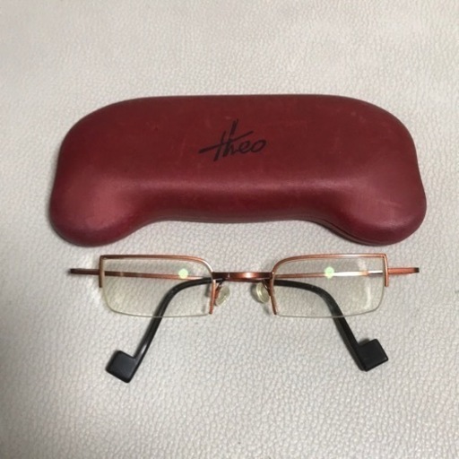 Theoのメガネフレーム