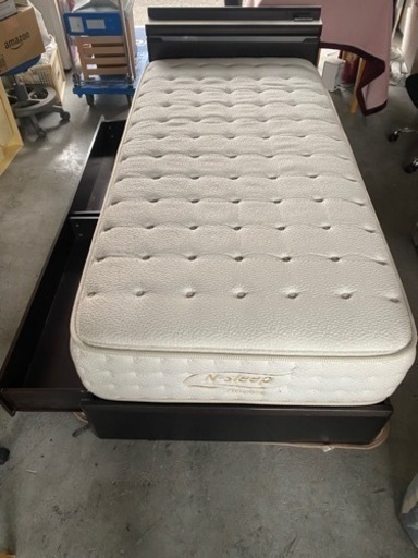 ニトリ　シングルベッド　N-sleep プレミアム