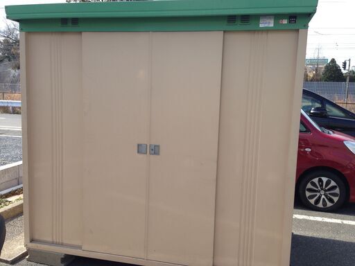 【値下げ】●イナバ物置　鍵付き　倉庫 現状渡し