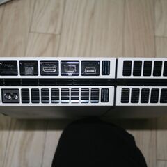 【初期化済み】playstation4 プレイステーション4　ps4　プレステ4　ホワイト　白の画像