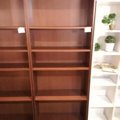IKEAの大型シェルフ　本棚　ダークオークカラー　2点ございます