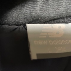 ニューバランス　ベンチコート　Lサイズ　黒の画像