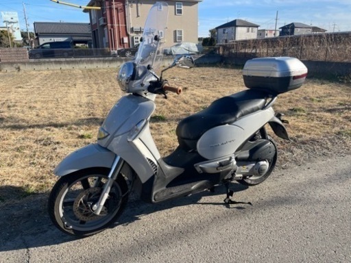 アプリリア　スカラベオ250ie｜軽くて便利・ビジネス向けにぴったり 実績店 宅配対応 アプリリア　スカラベオ250ie｜軽くて便利・ビジネス向けにぴったり 宅配対応