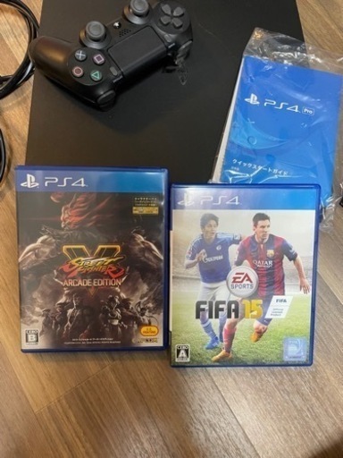 Ps4 pro CUH-7000B B01 ソフトおまけ