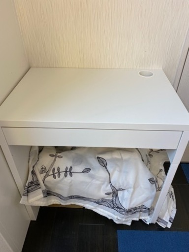 【問い合わせ対応中⠀】IKEA 勉強机