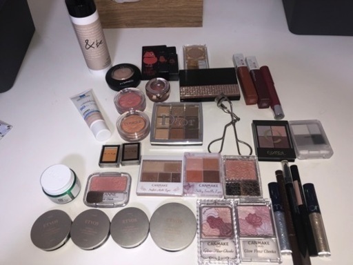 コスメまとめ売り！