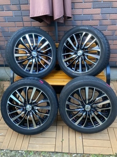レオニス17インチタイヤ4本センターキャップ新品