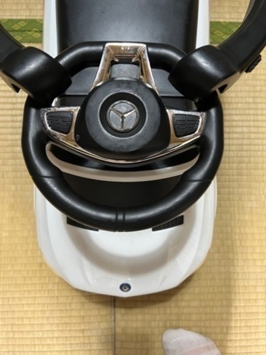 車のおもちゃ
