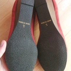 【新品】女性らしい とても可愛いパンプスです！！の画像