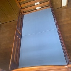 子供用2段ベットの画像