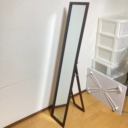 《取引中》全身鏡