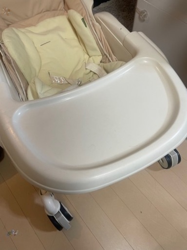 ハイローチェア　コンビ　自動　ゆりかご