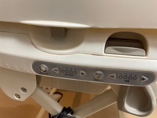 ハイローチェア　コンビ　自動　ゆりかご
