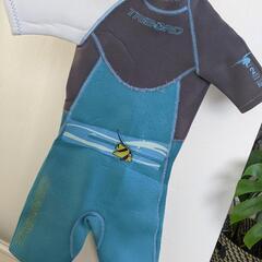 【キッズ　ウェットスーツ】残り1着　半袖スプリングウェットスーツ　半袖・半ズボン　青色　2mm厚　ラッシュガードの画像
