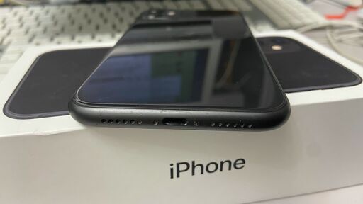 iPhone 11 ブラック　64GB　SIMフリー　美品