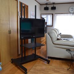 移動式テレビスタンド（26～55インチ対応）の画像