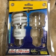 電球形蛍光ランプ　トップバリュ　ひとつ