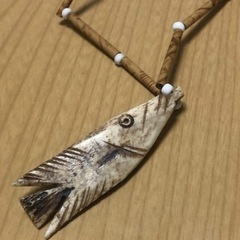 値下げ★ エスニック系 木の魚のネックレス ★の画像