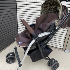 ベビーカー　combi ネムリエの画像