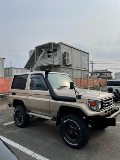 ランクル 70 ベージュ（驚きの値段】 トヨタ ランドクルーザー