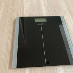 キロ／ポンド　両方表示可能な体重計 kg/lb scale