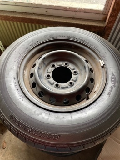 ハイエースで履いてたタイヤ