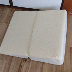 値下げ！ 三角枕 クッション 喘息ピロー 逆流性食道炎