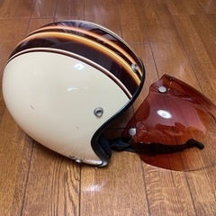 ヘルメットの画像