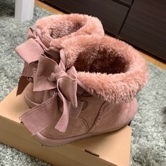 ムートンブーツの画像
