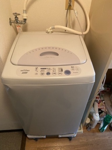 炊飯機　冷蔵庫　電子レンジ　洗濯機