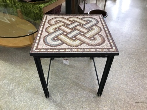 モザイクアート　アイアンテーブル