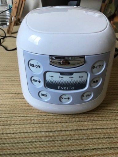 炊飯器　3合炊き　ヨーグルトやケーキも作れます