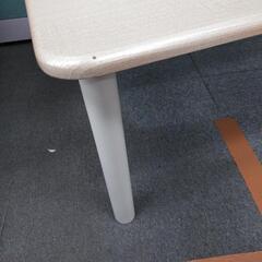 テーブル　中古品につきキズや汚れ等もありますの画像