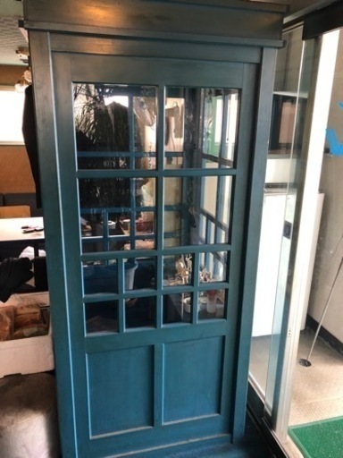 テレフォンボックス