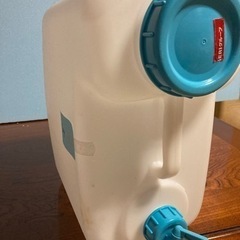 005 ● 蛇口付ポリタンクの画像