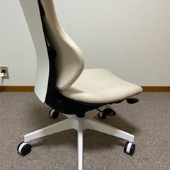 イトーキ　カシコ（女性向けオフィスチェア）の画像